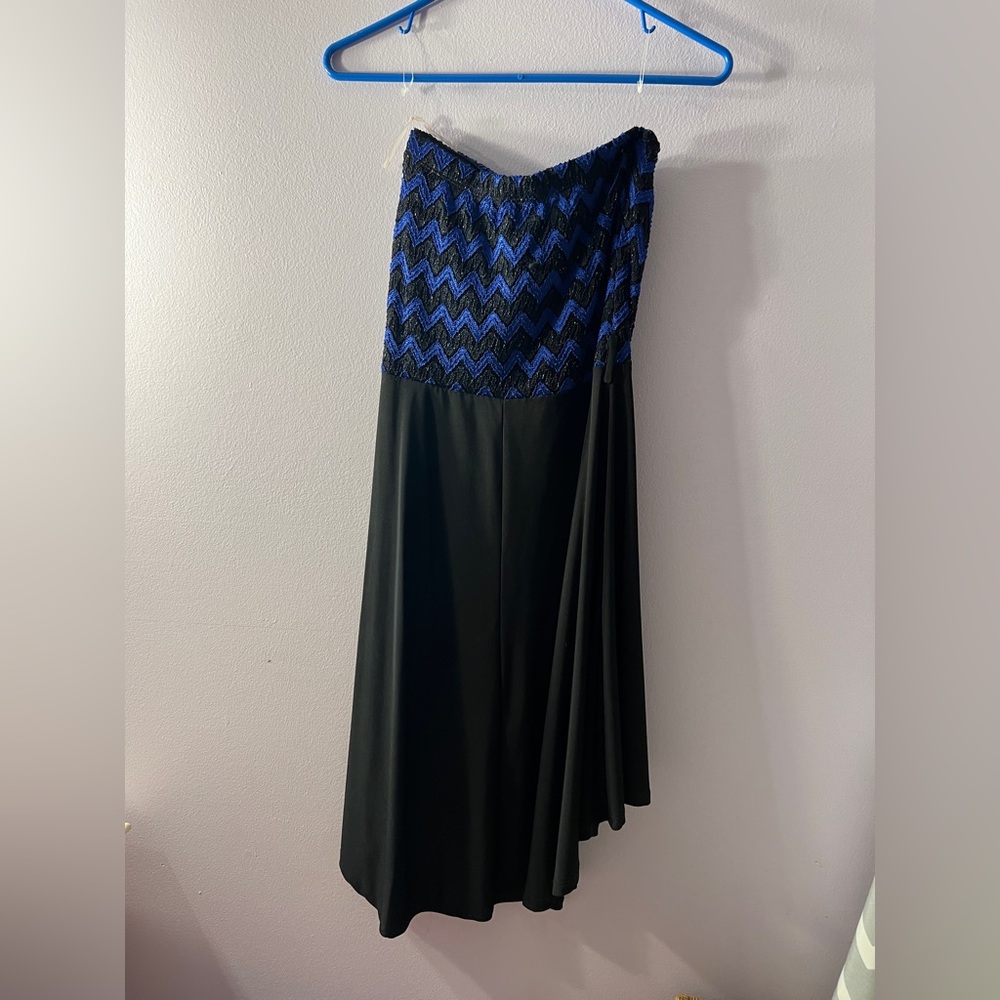 Chevon black and blue dresss